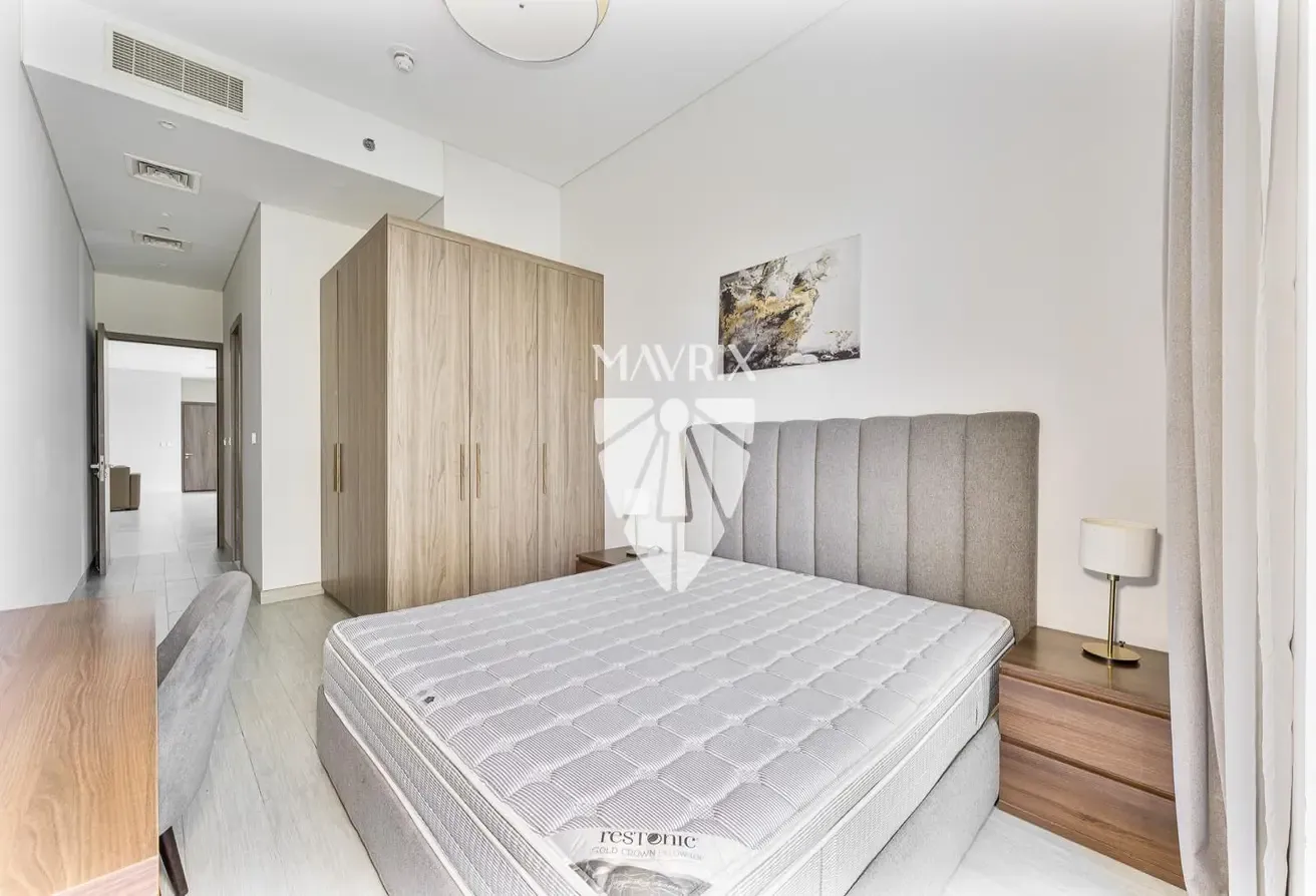 12 Cheques | Furnished | Large Layout | Modern