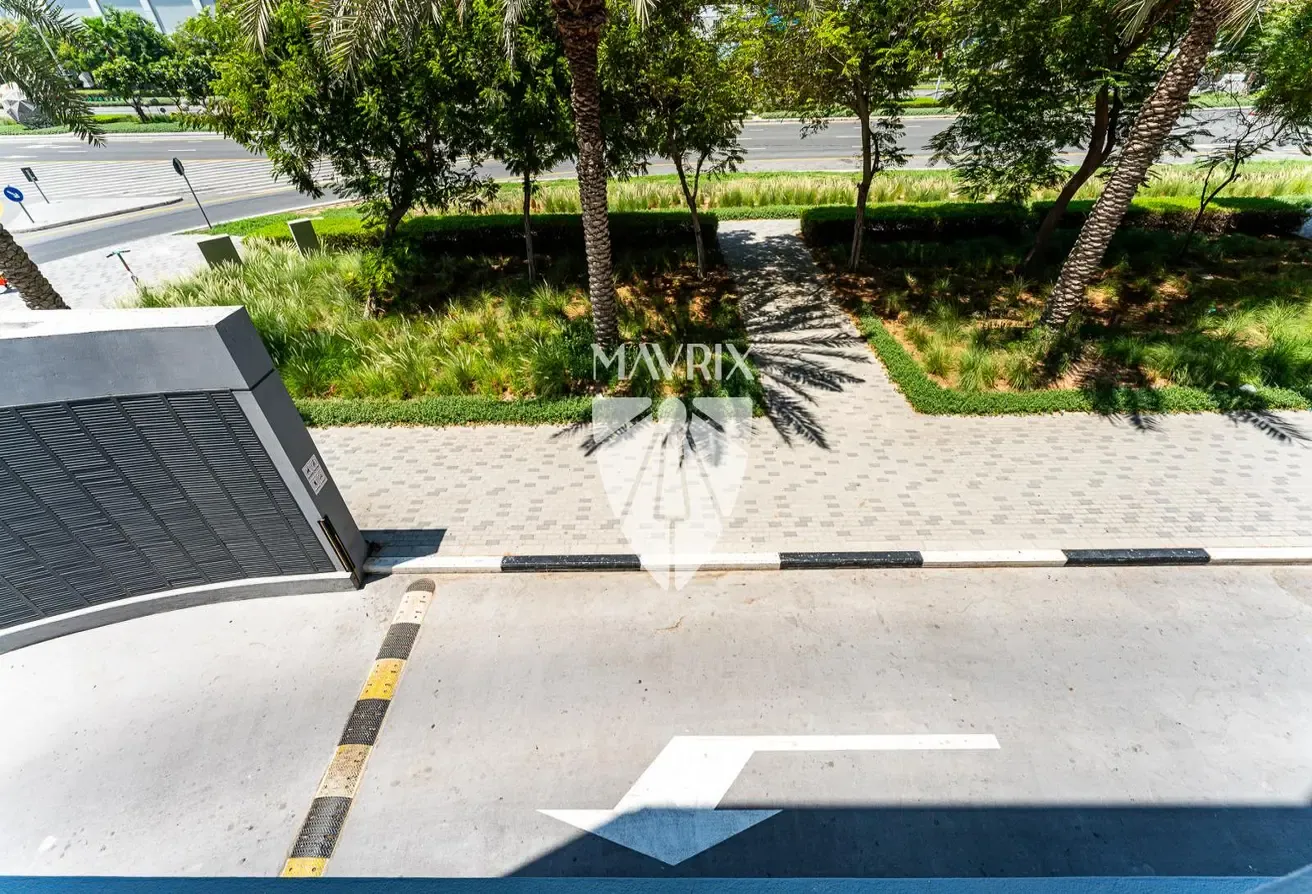 12 Cheques | Furnished | Large Layout | Modern