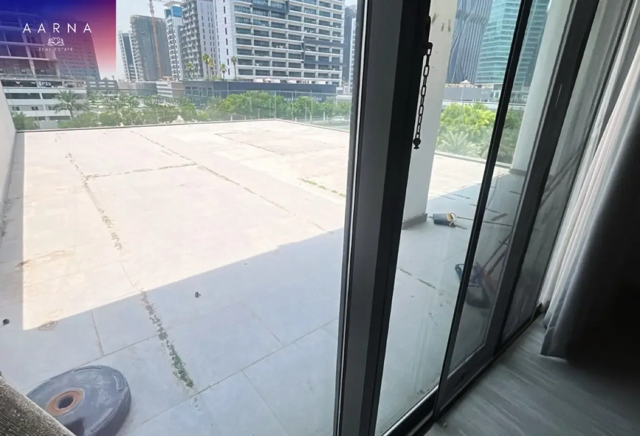 Huge Balcony |Fully Furnished | Spacious Apartment