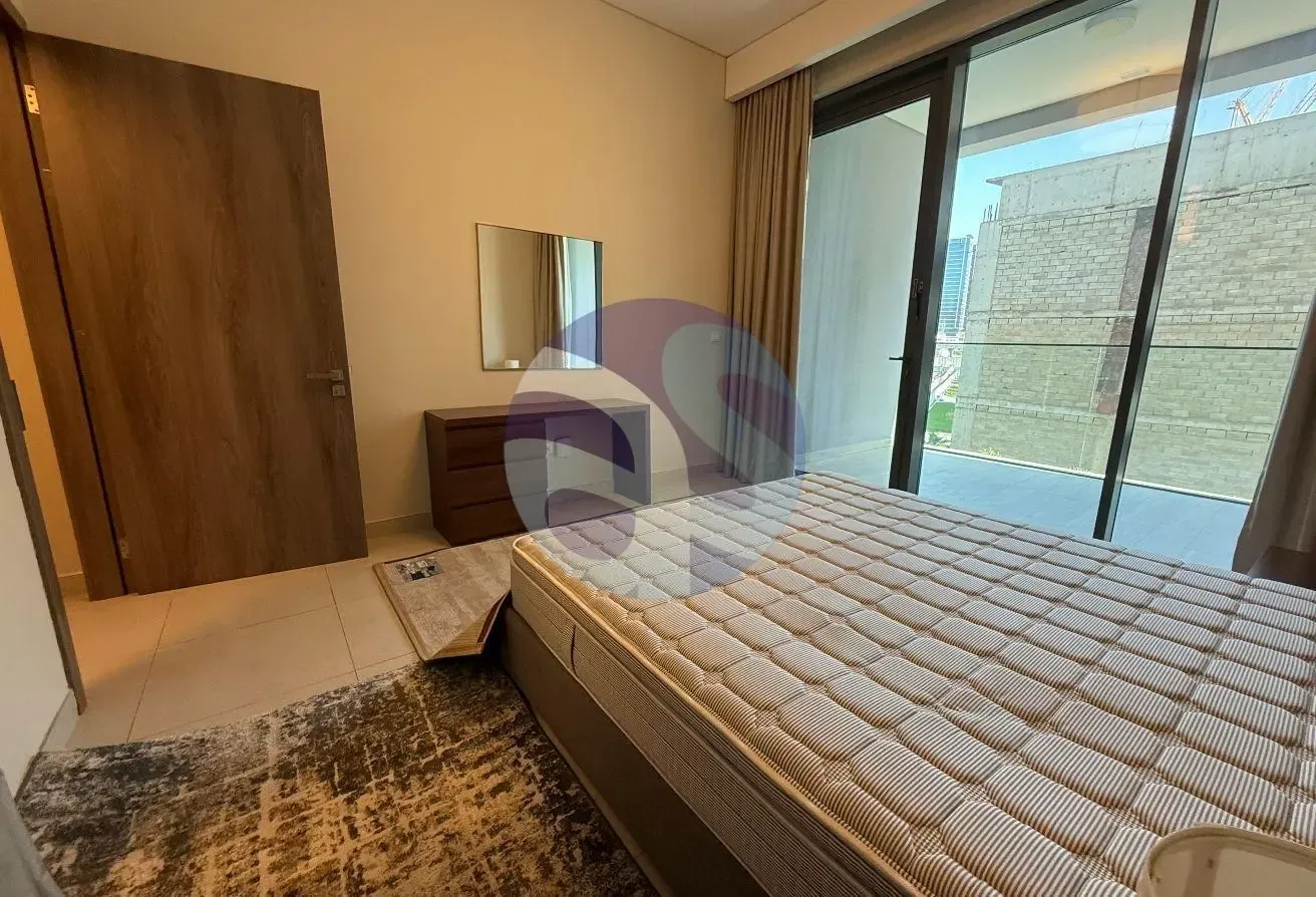 Fully Furnished |Upgraded | Prime Loction | Vacant