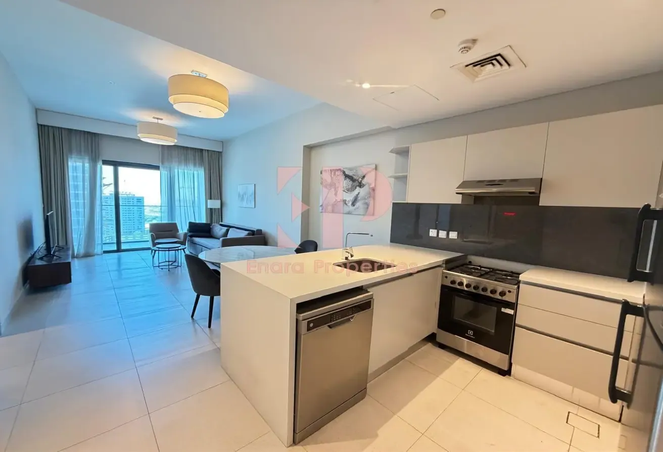 Fully Furnihsed l High Floor l Larger Balcony