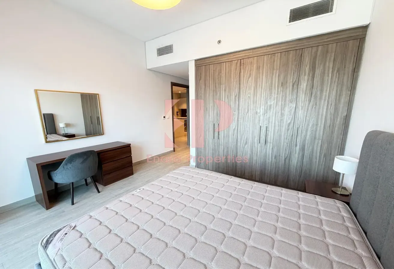 Fully Furnihsed l High Floor l Larger Balcony