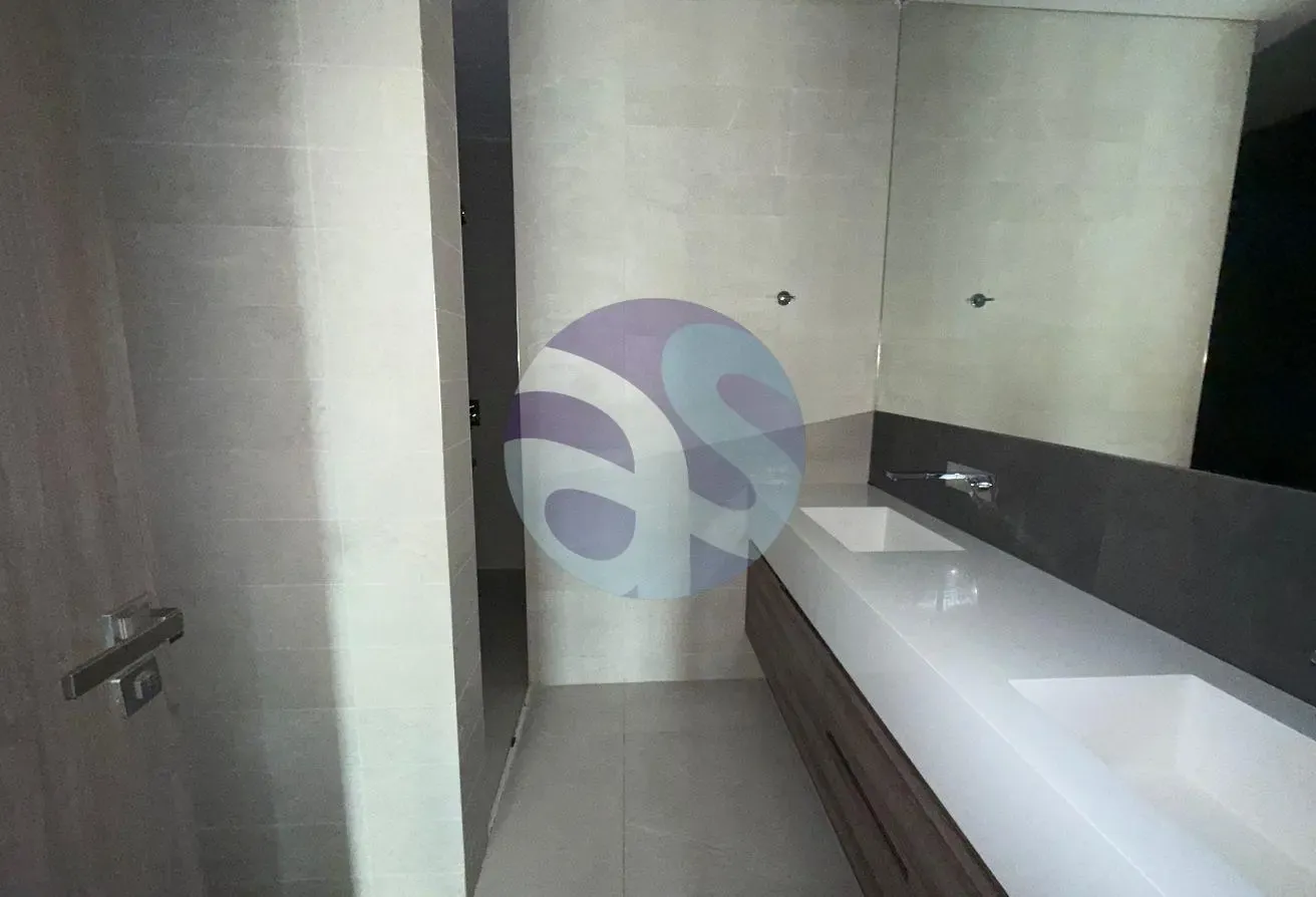 Fully Furnished 2 BHK || High Floor || Prime Loc||
