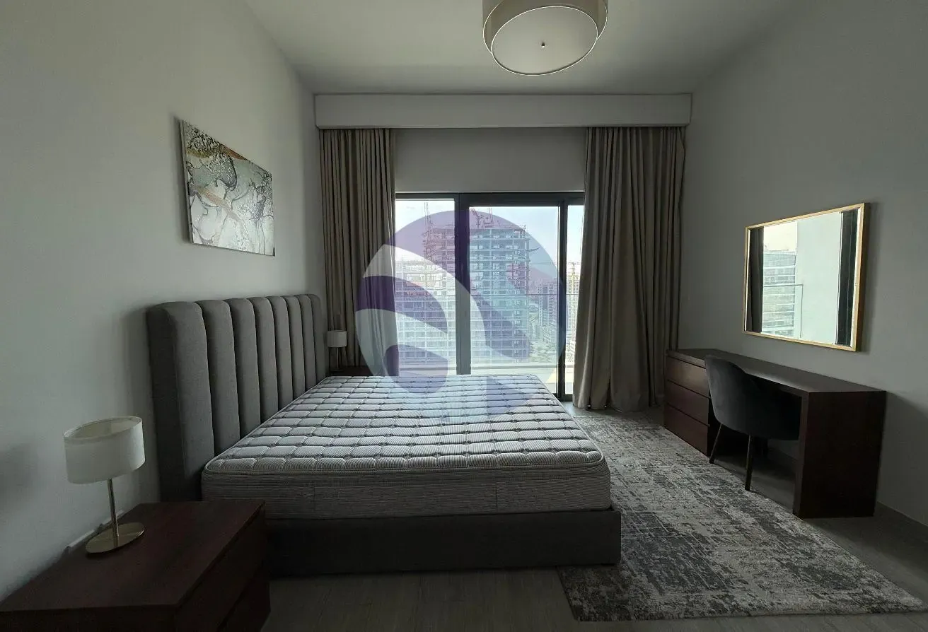 Fully Furnished 2 BHK || High Floor || Prime Loc||