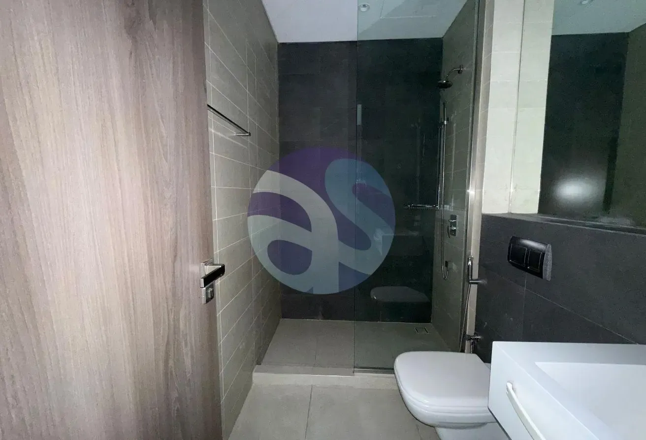 Fully Furnished 2 BHK || High Floor || Prime Loc||
