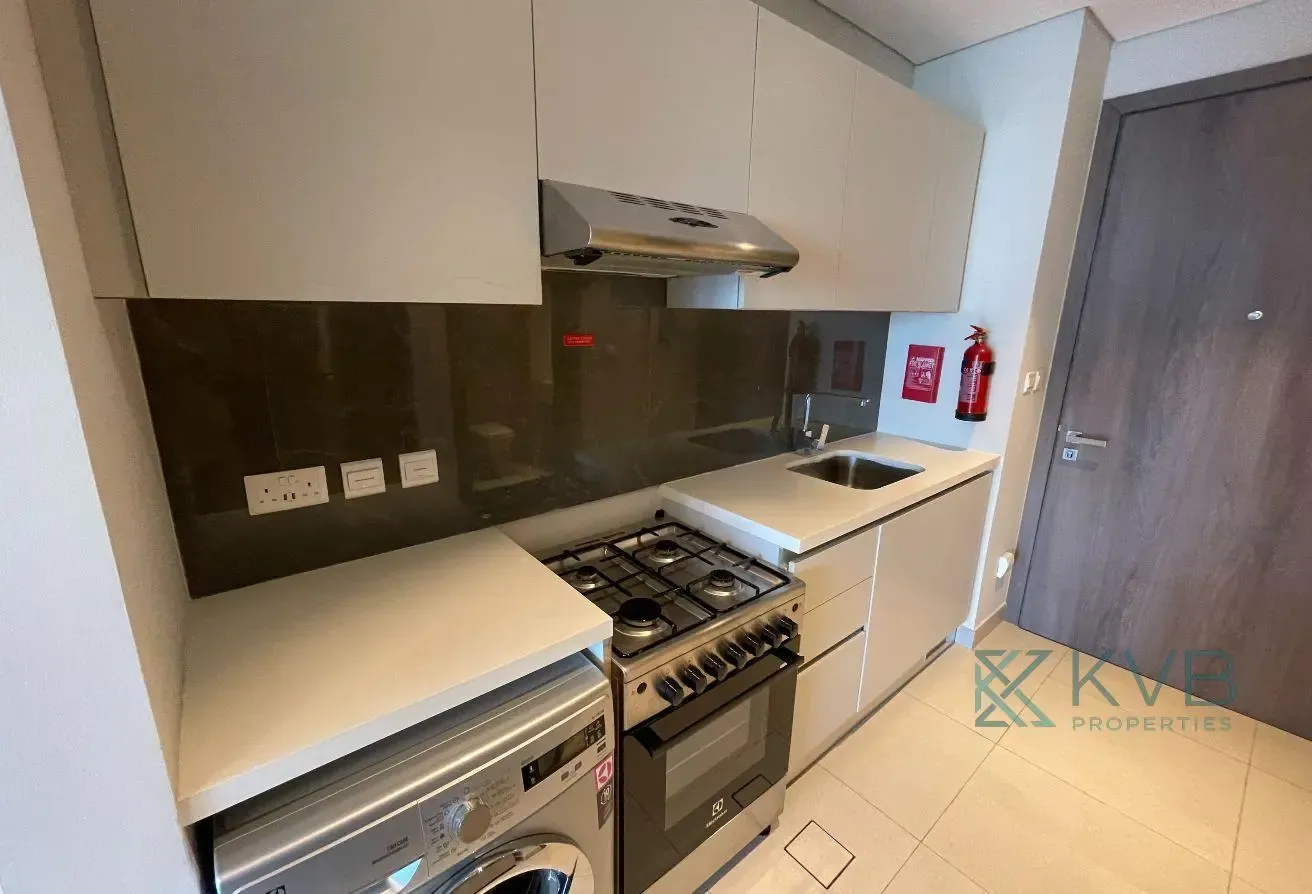 Modern Furnished Studio | Move-In Ready |