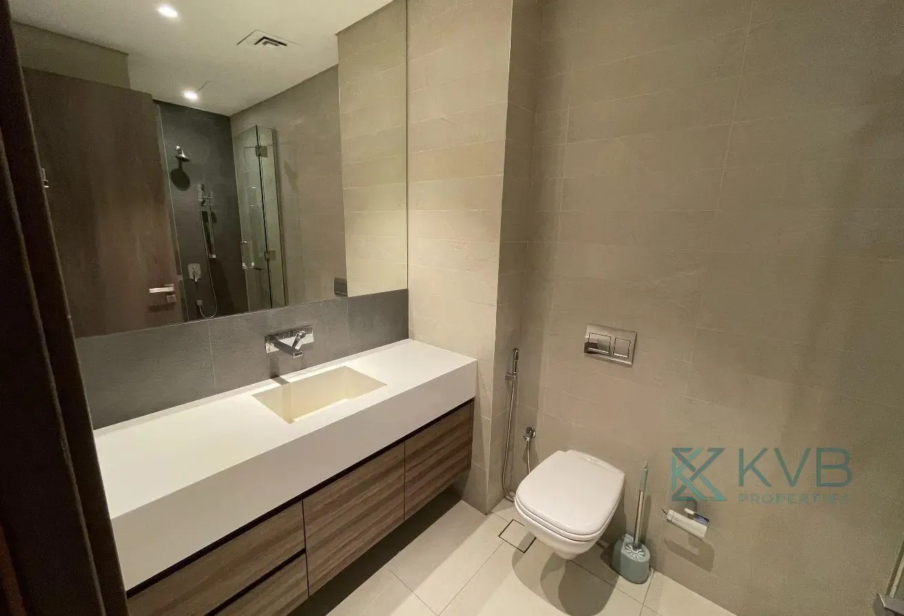 Modern Furnished Studio | Move-In Ready |