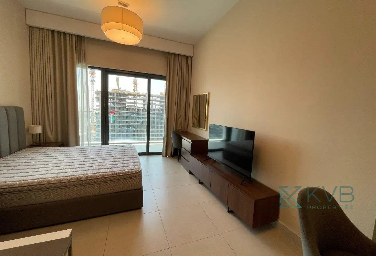 Modern Furnished Studio | Move-In Ready |