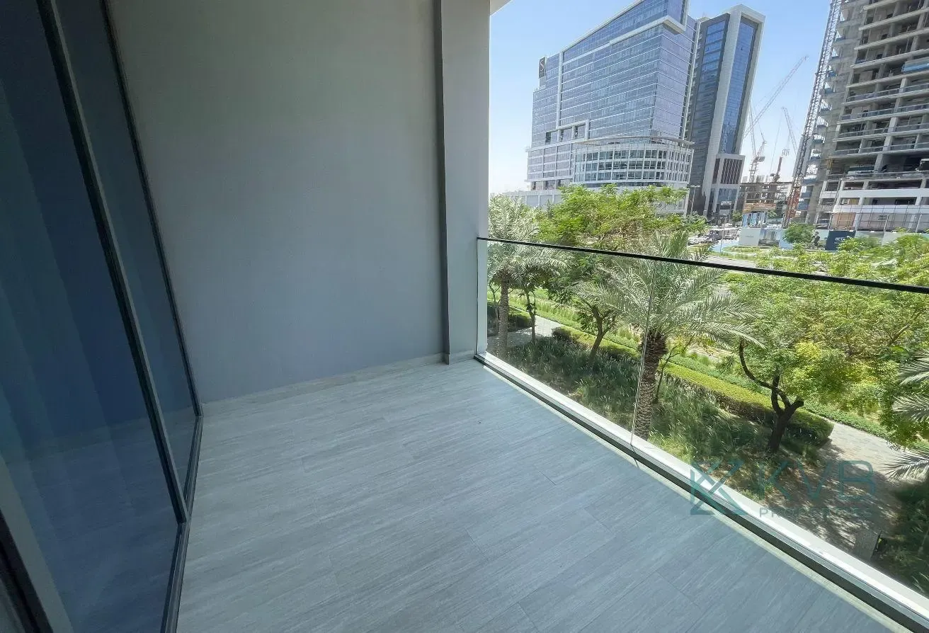Move-In Ready | Furnished | Large Layout
