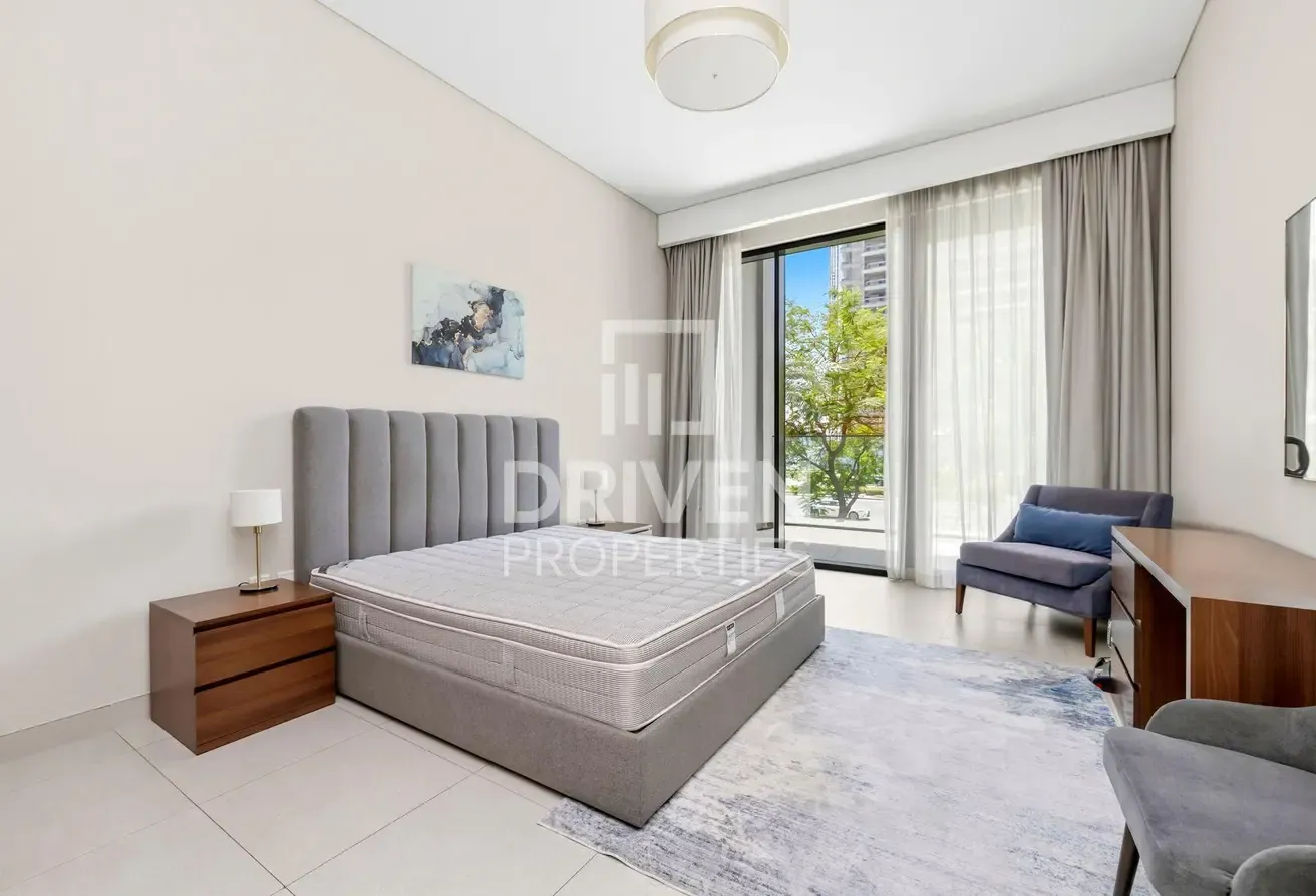 Ready to move in | Furnished and Prime Location
