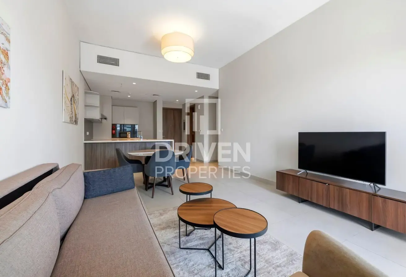 Spacious and Vacant with 1 Month Free Offer