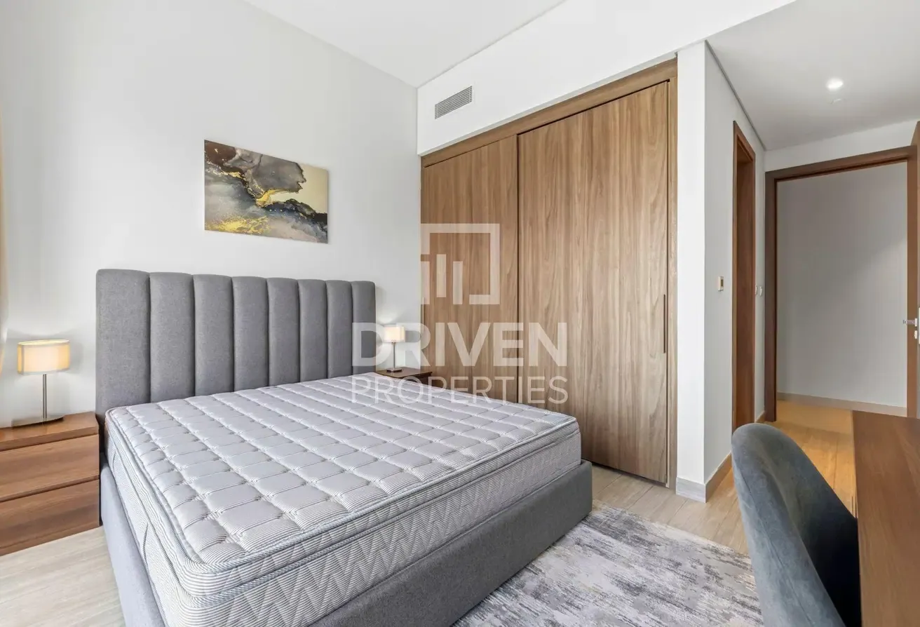 Spacious and Vacant with 1 Month Free Offer