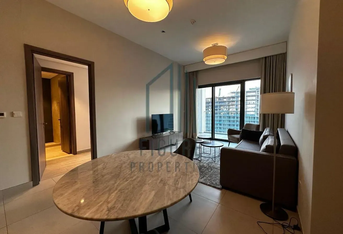 Fully Furnished | Stylish and Modern 1-BR | Vacant
