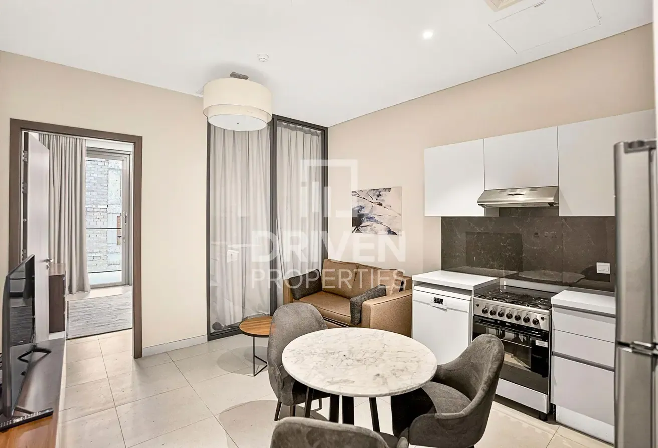 Well-managed | Fully Furnished | Great Location