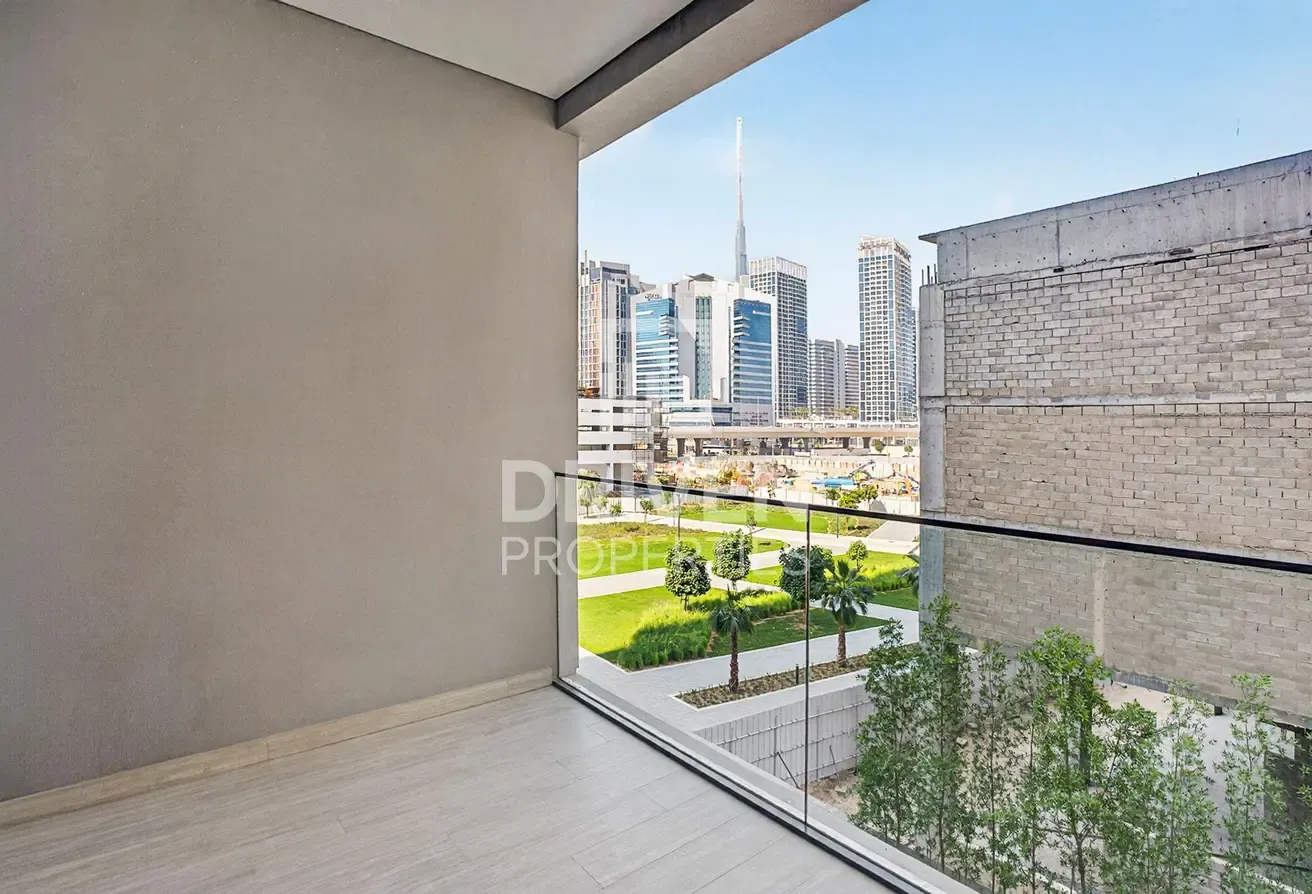 Well-managed | Fully Furnished | Great Location