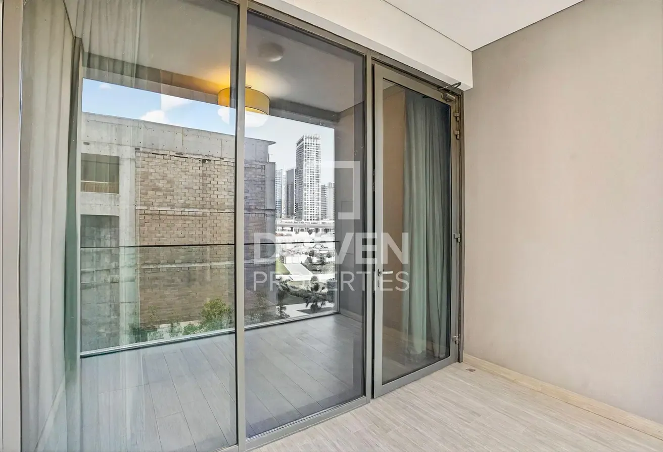 Well-managed | Fully Furnished | Great Location