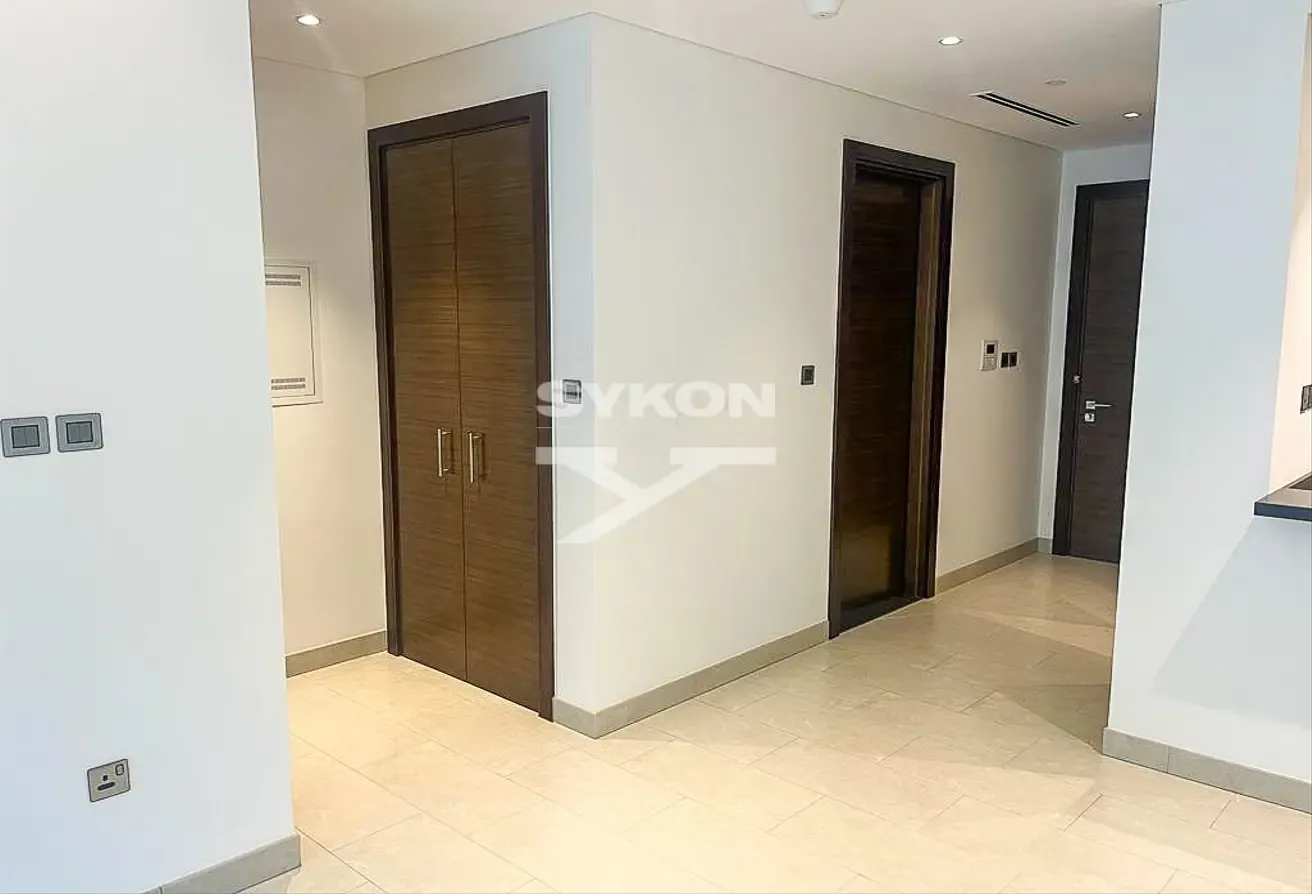 Spacious 1BR | Balcony | Pool and Gym | 1 Parking