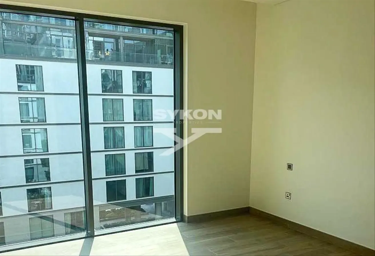 Spacious 1BR | Balcony | Pool and Gym | 1 Parking