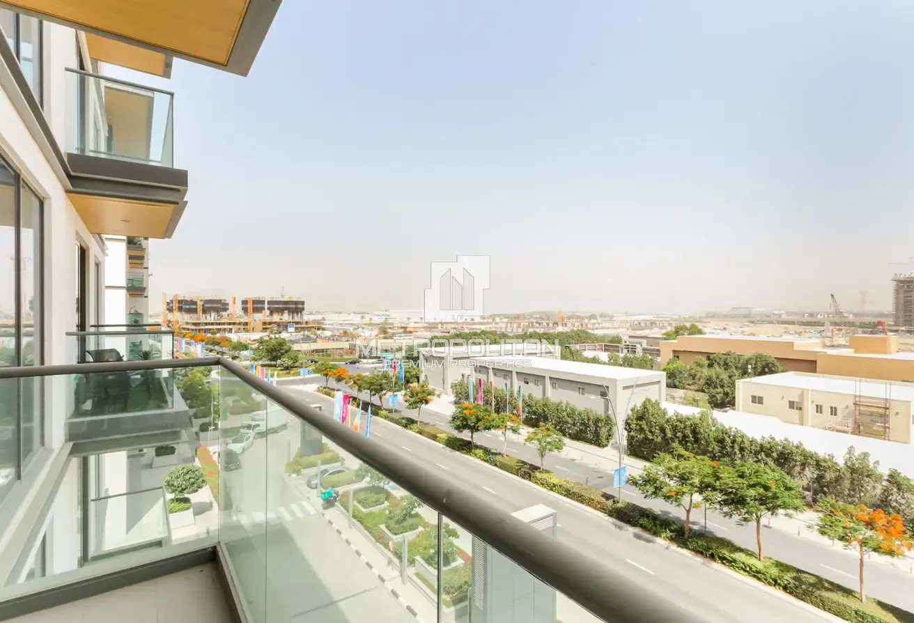 Bright & Spacious 1 BR |  Well Maintained