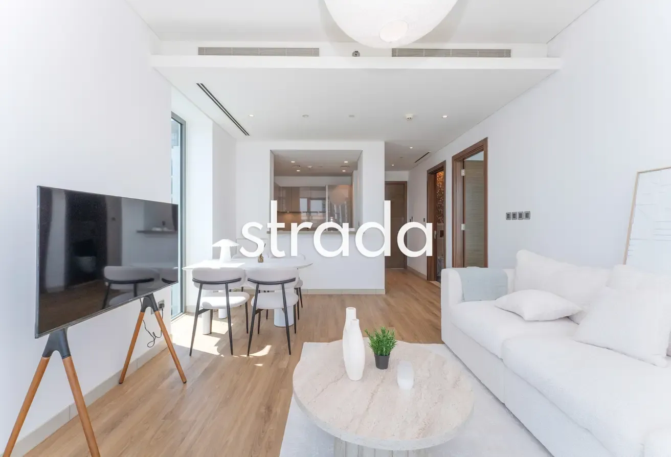 Exclusive | Vacant | Corner layout