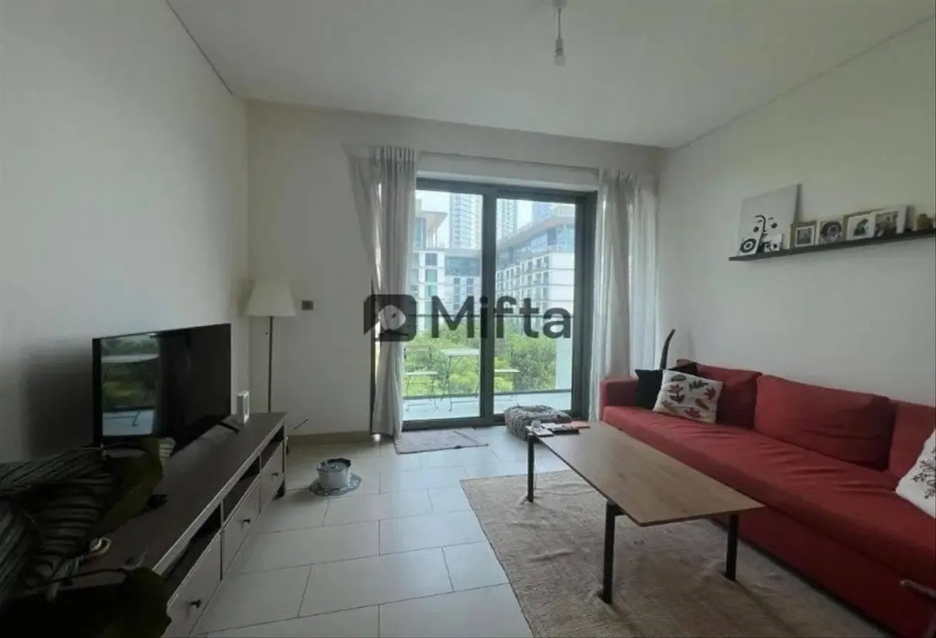 2.5% Commission | Fully Furnished | Stunning Layout