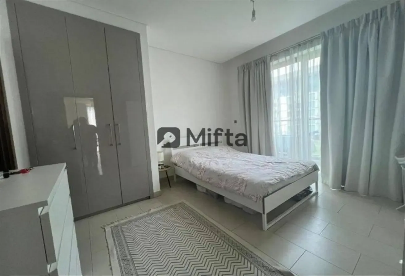 2.5% Commission | Fully Furnished | Stunning Layout