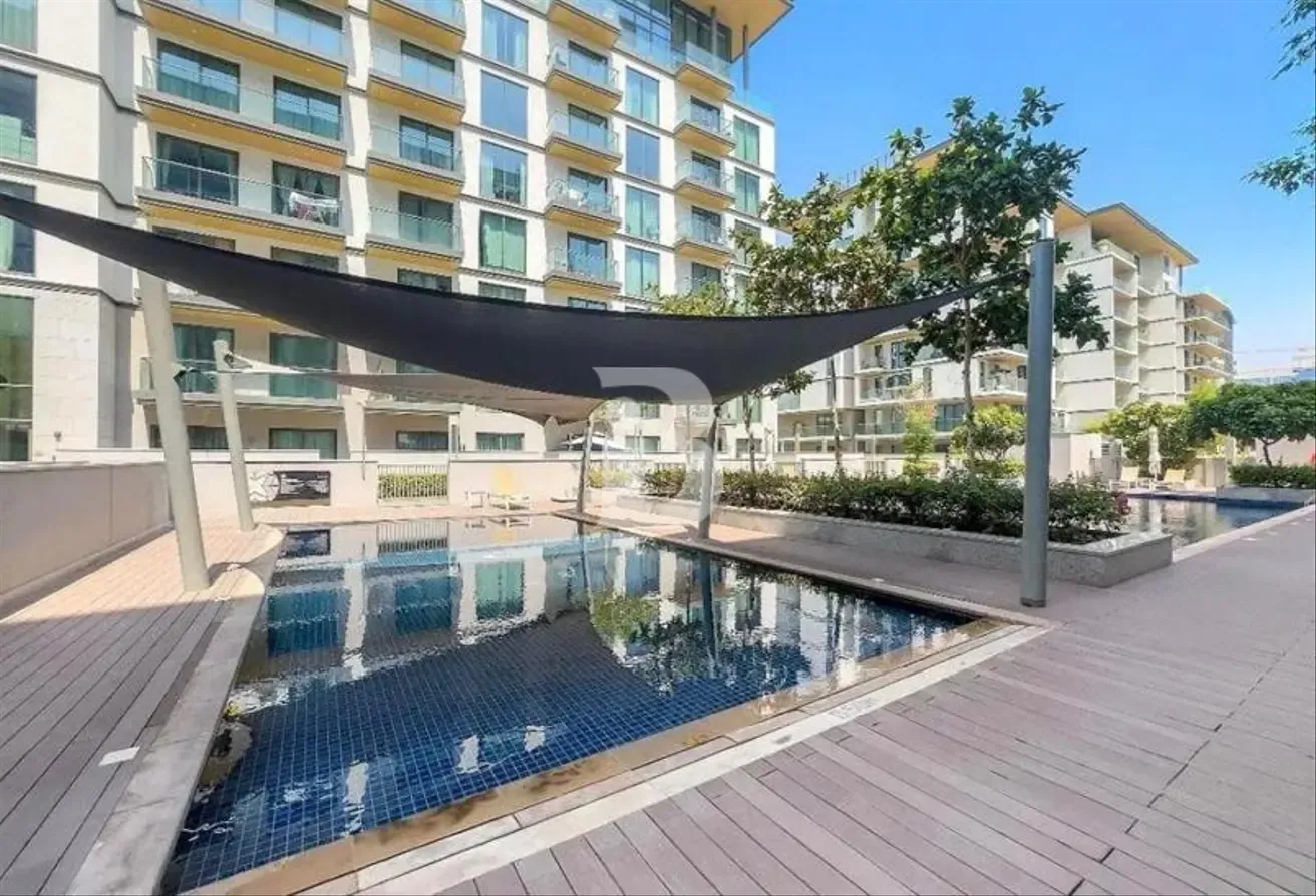 1BR unit Vacant | Huge layout | Semi furnished