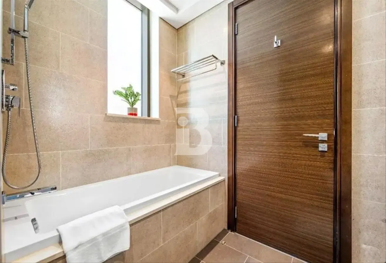1BR unit Vacant | Huge layout | Semi furnished