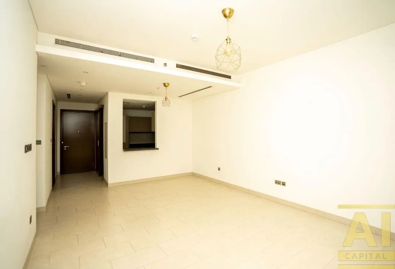 Spacious 1 Bedroom | Chiller Free | Ground Floor