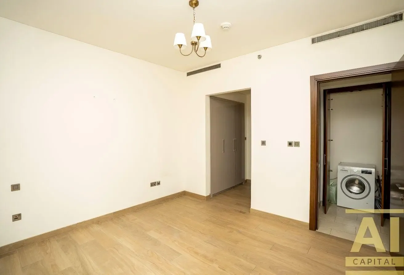 Spacious 1 Bedroom | Chiller Free | Ground Floor
