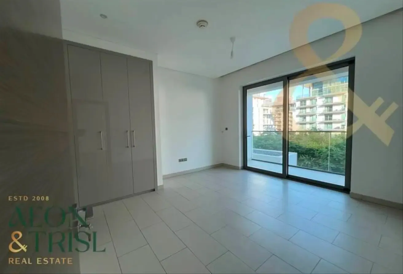 Forest View | Unfurnished | Vacant Unit | 1 BR