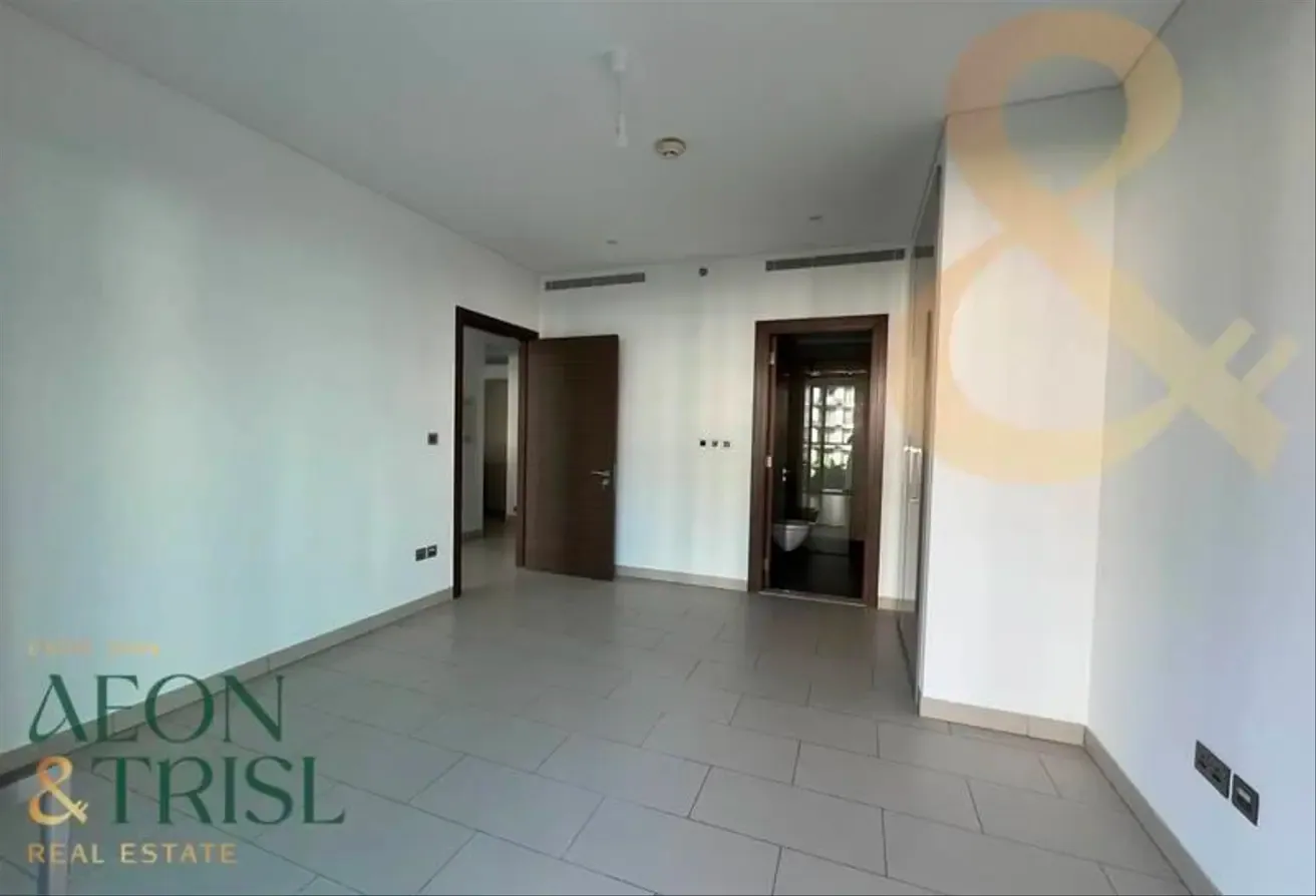 Forest View | Unfurnished | Vacant Unit | 1 BR