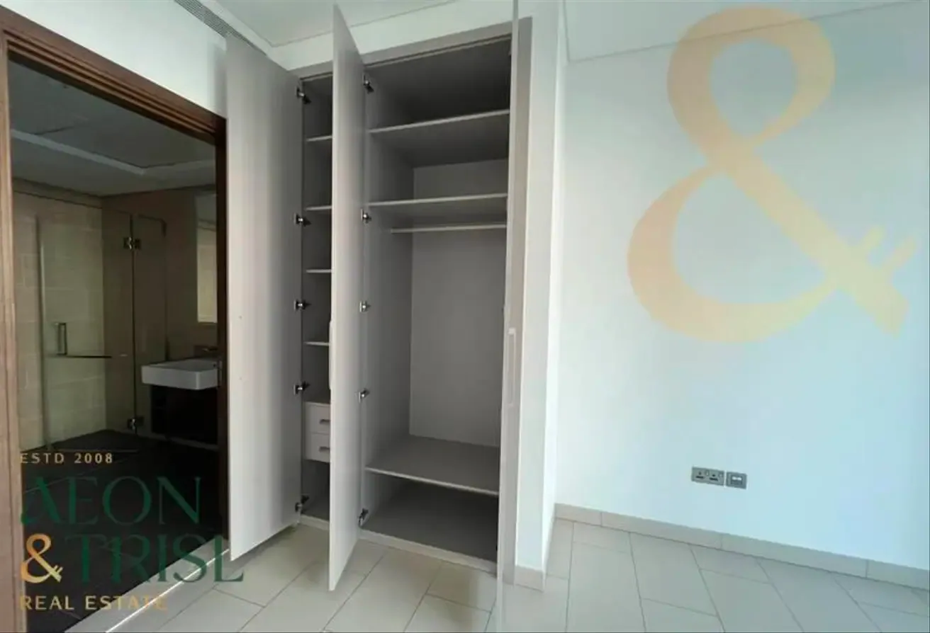 Forest View | Unfurnished | Vacant Unit | 1 BR