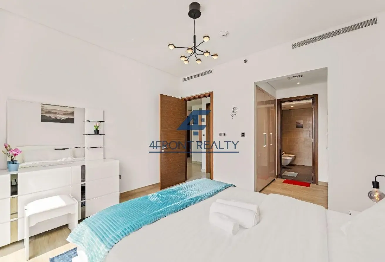 Vacant | Furnished | Large Layout | Bright Unit