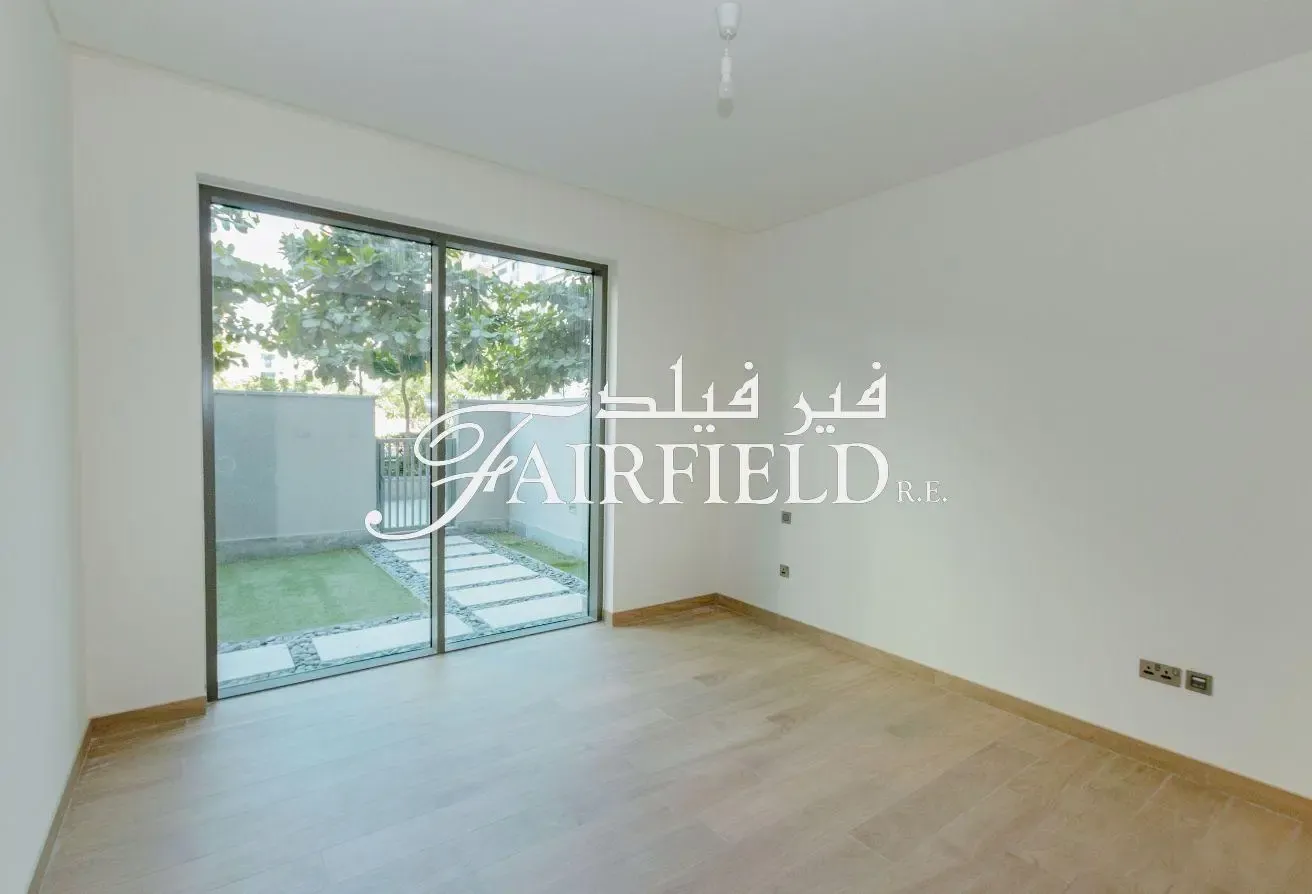 Chiller Free | Large 1br wt Garden | Exclusive