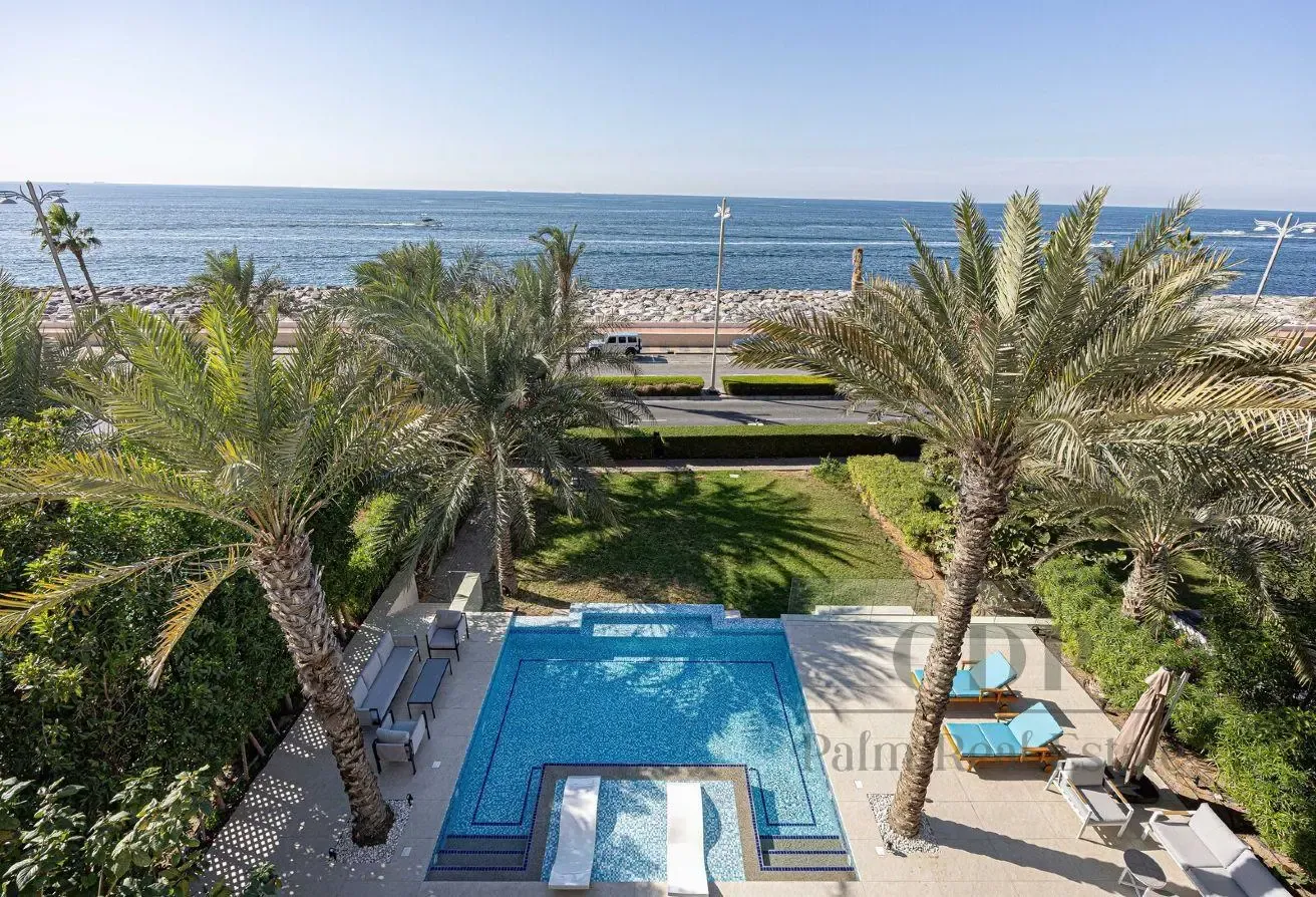 5BR FULLY UPGRADED WITH POOL + GARDEN I SEA VIEW