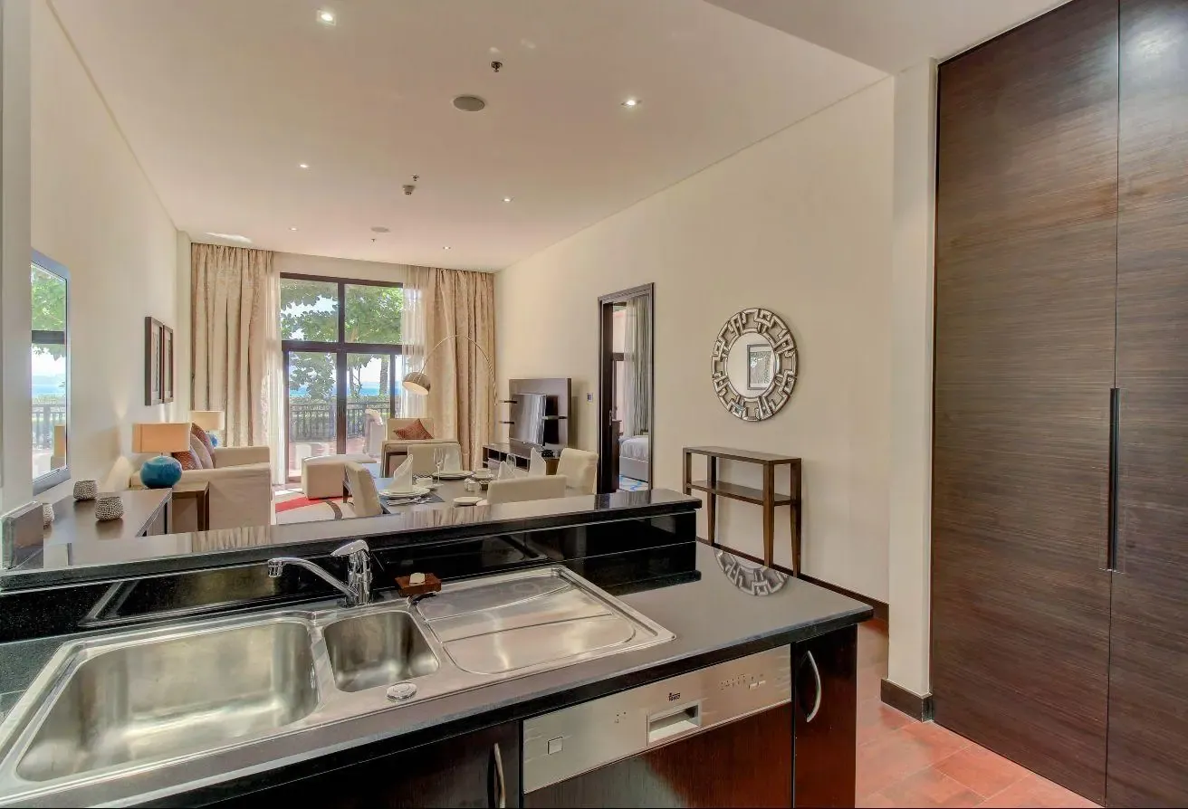 Relaxing 1BR Seaview Escape with Resort Access
