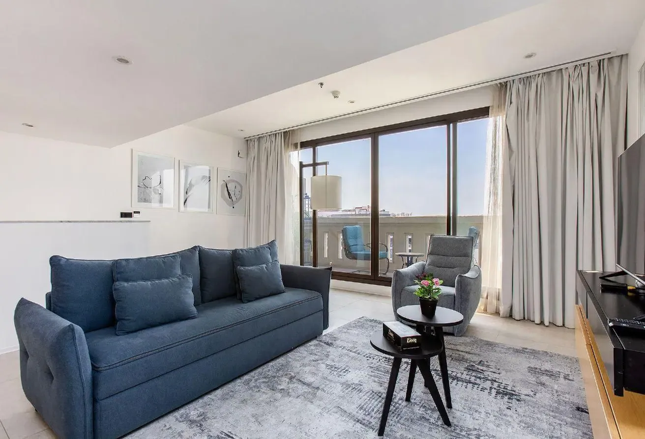1BR Panoramic Dubai View | Private Beach & lagoon