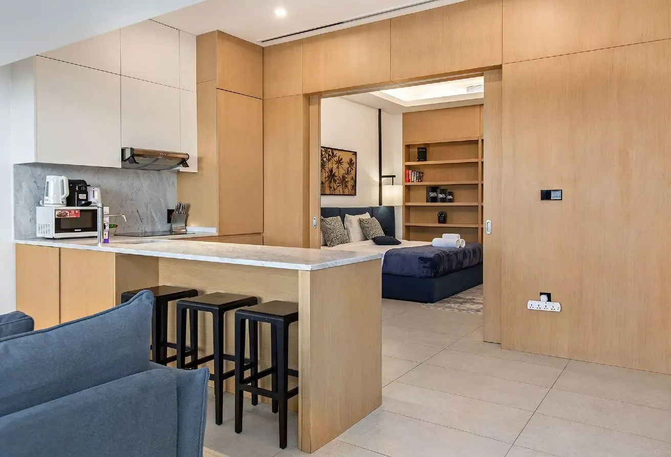 1BR Panoramic Dubai View | Private Beach & lagoon