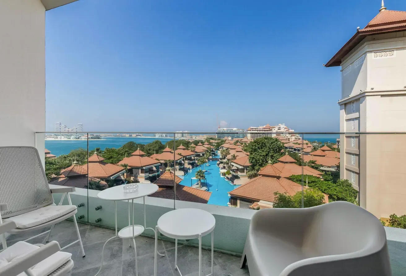 Special Offer Beachfront BILLS are included
