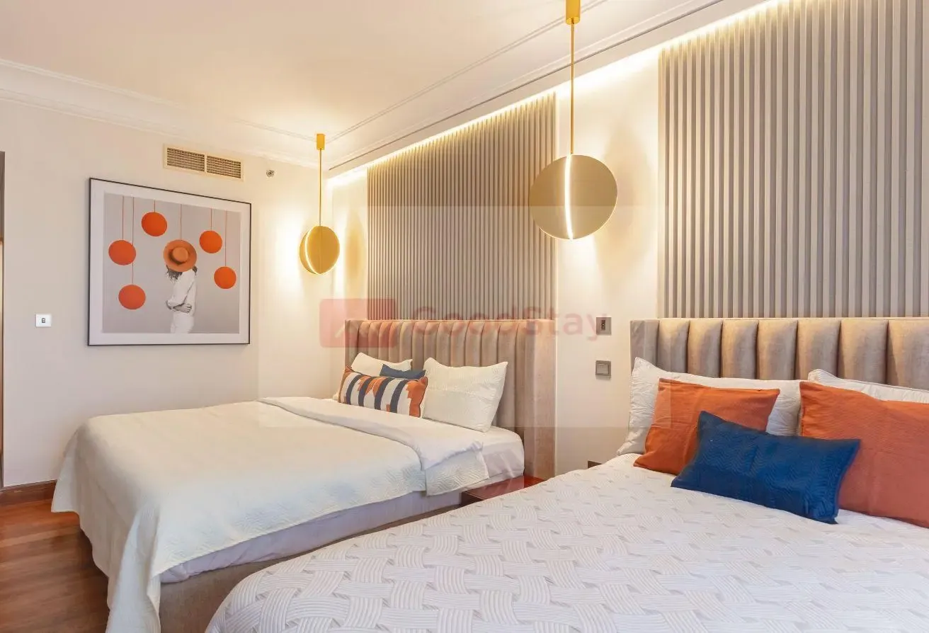 Lovely 1-bedroom beachfront apartment with pool