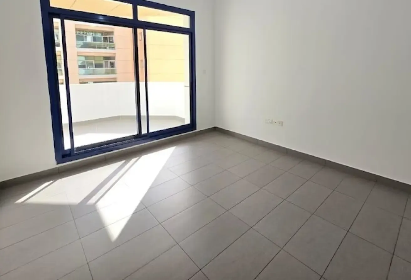 2BHK For Family | Chiller Free | Very Spacious