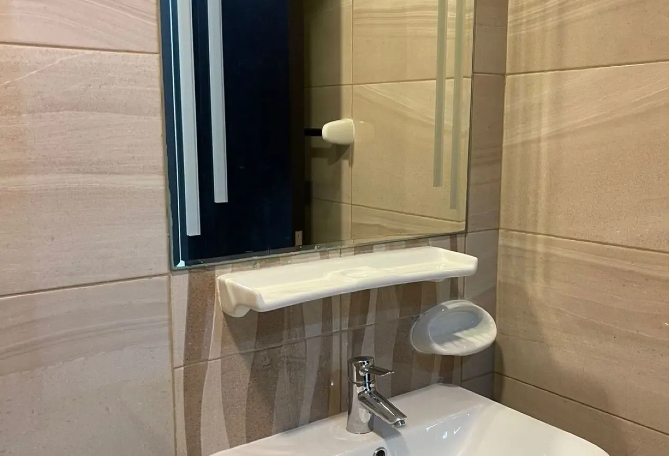 1BHK | Spacious | Prime Location |Chiller free