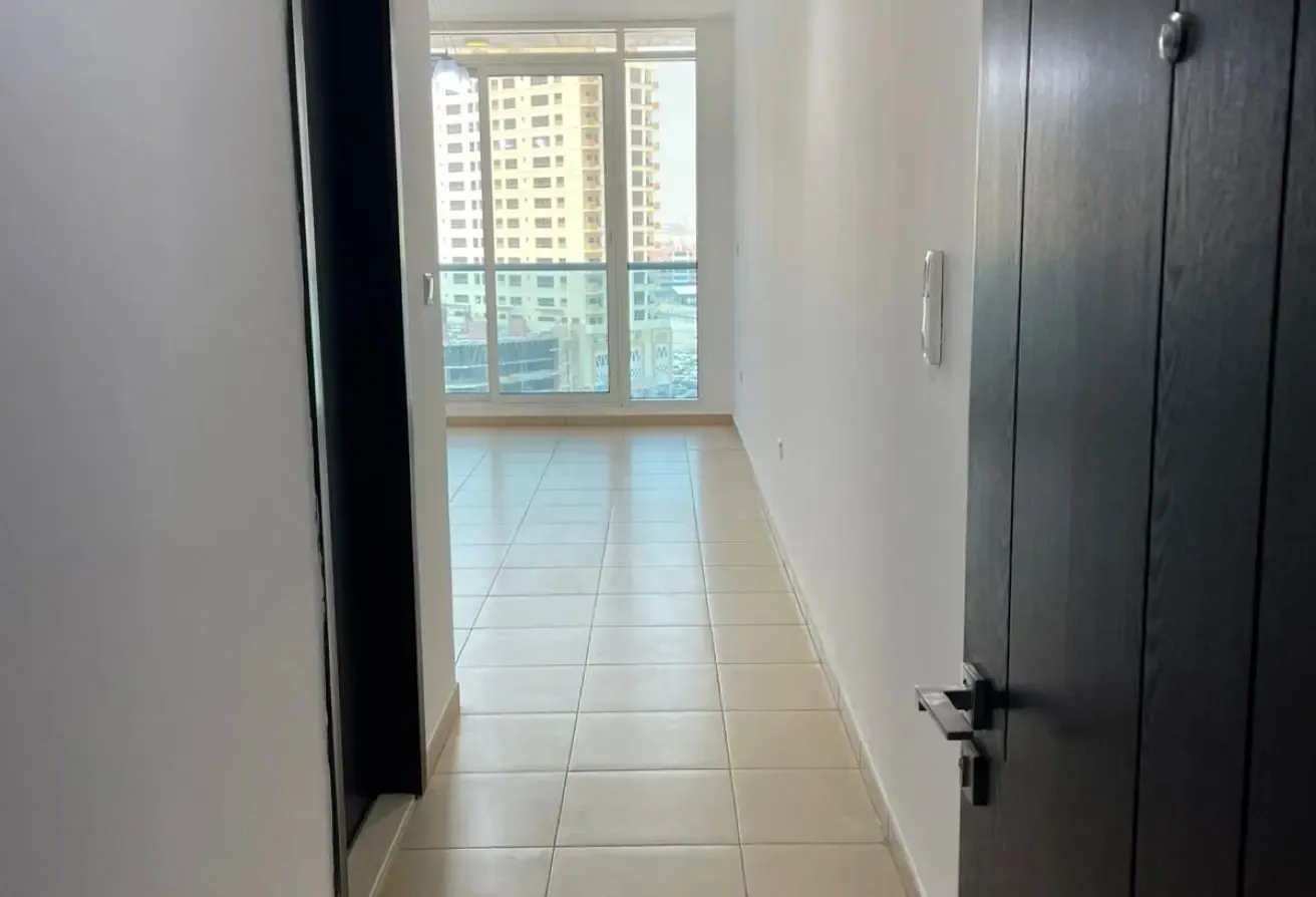 1BHK | Spacious | Prime Location |Chiller free
