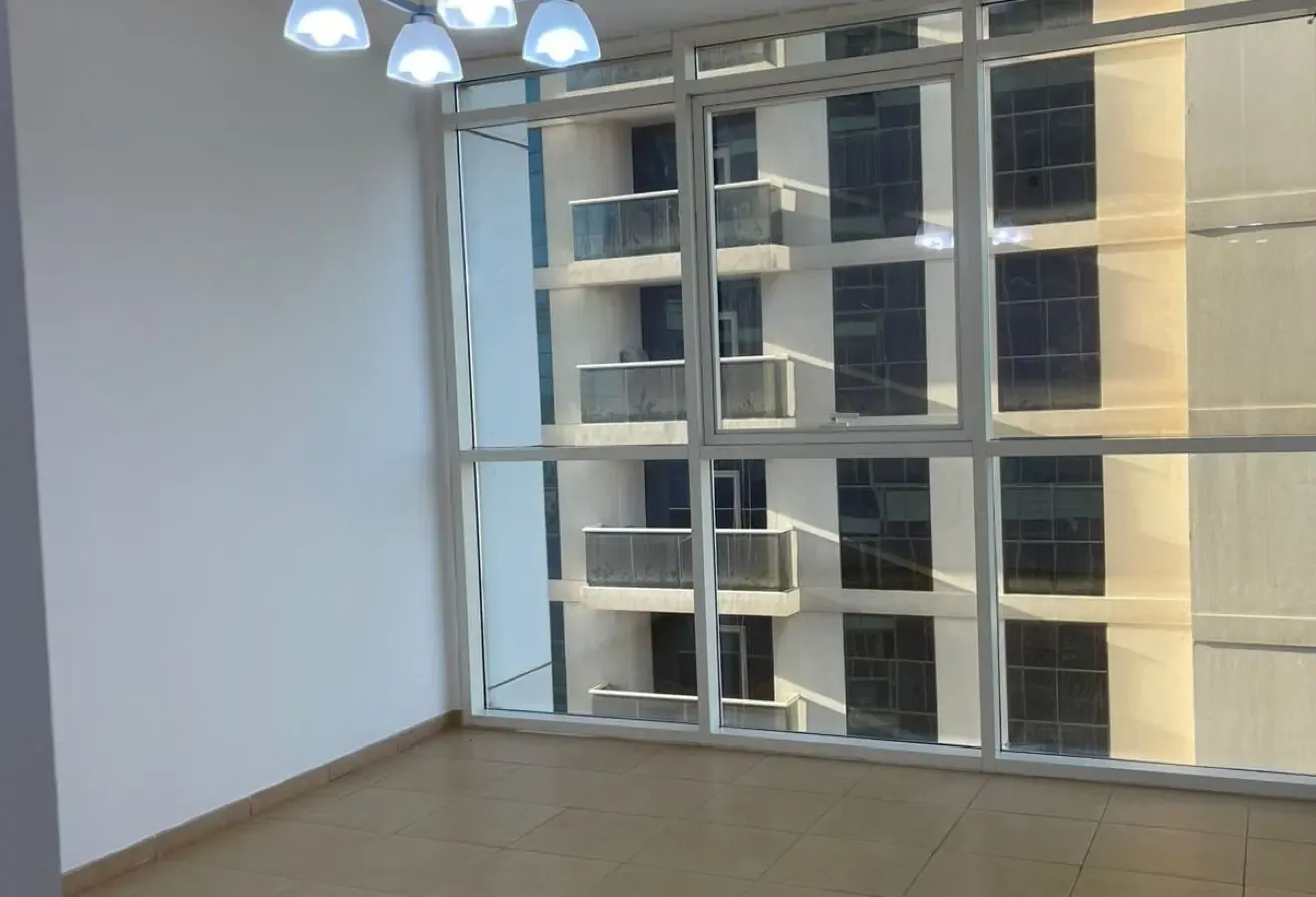 Charming 2 BR i: Open View & Modern Comforts