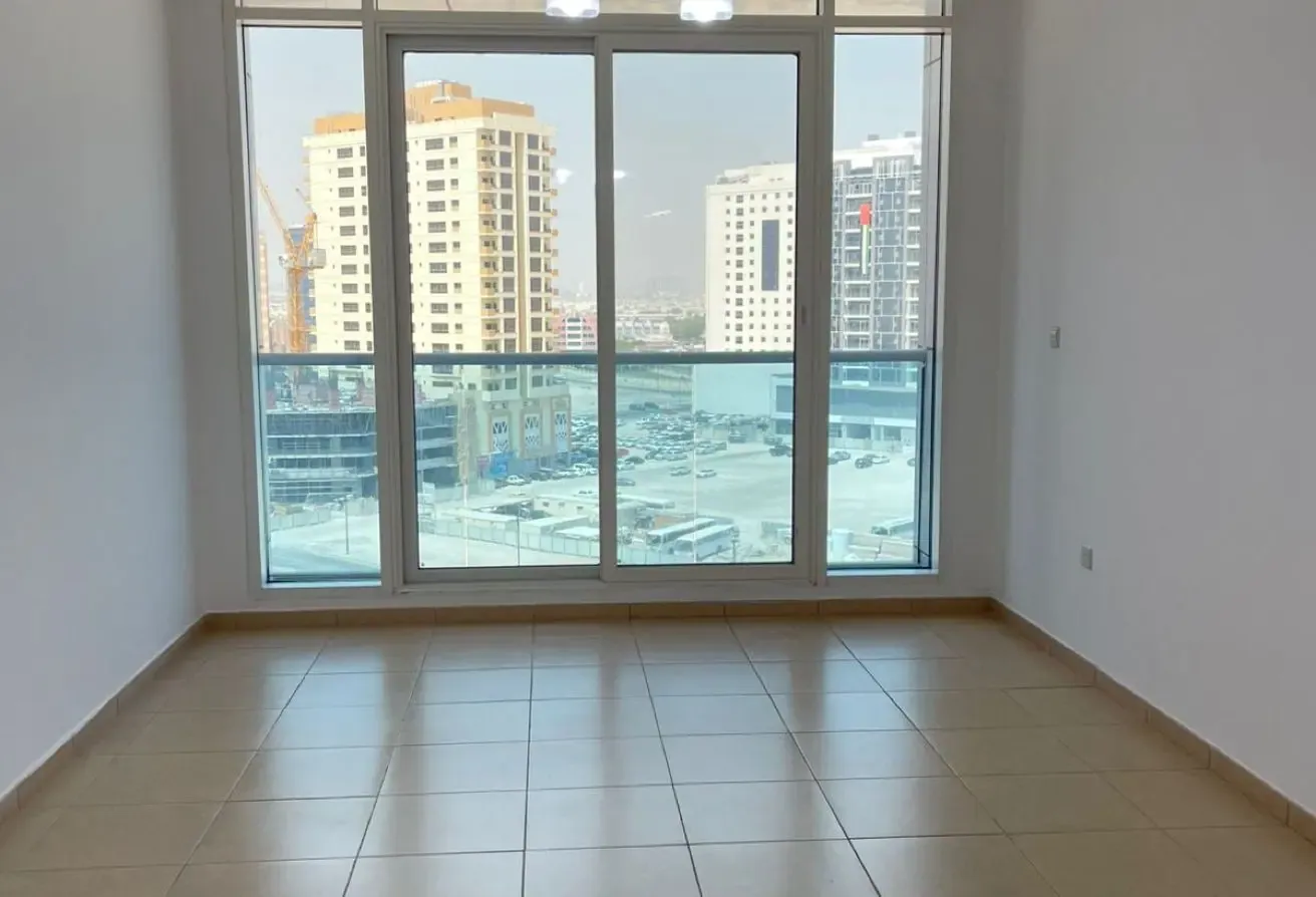 Spacious 2BHK-Chiller Free- 1Month Free
