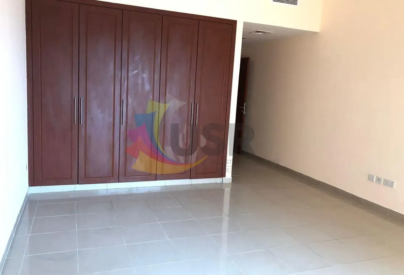 2BHK Chiller FREE | Well-maintained | For 82K
