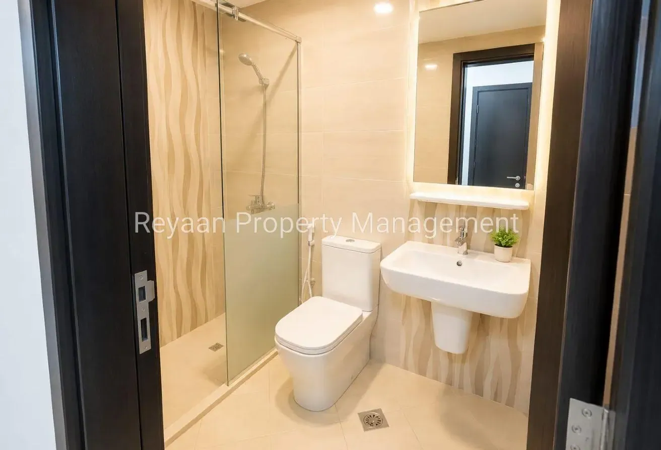 Elegant 1:BR Hall Prime location Chiller Free Call