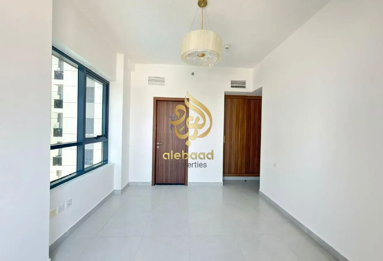 Spacious Luxury 2Bhk Apartment Family Building