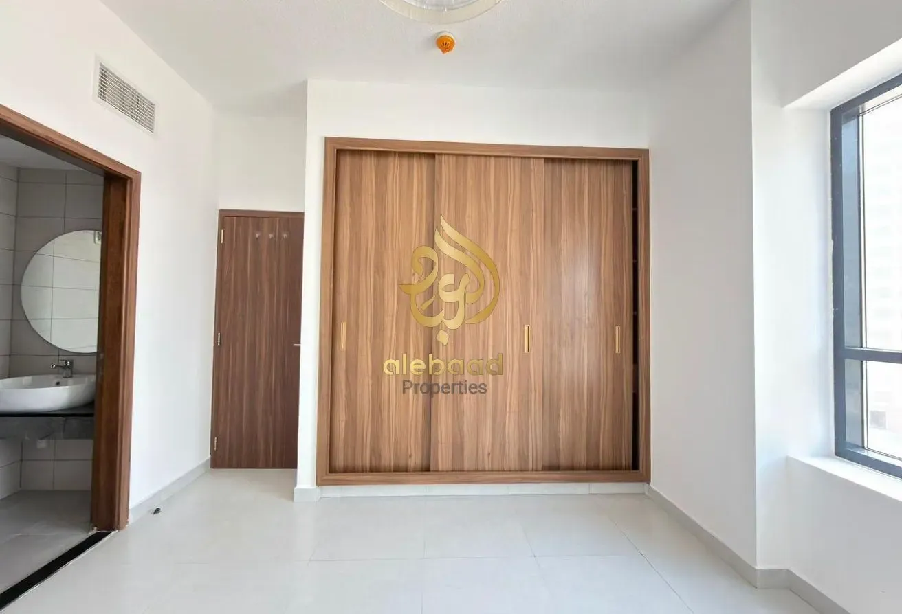 Spacious Luxury 1Bhk apartment Family With Balcony